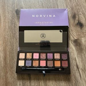 Anastasia Beverly Hills Norvina eyeshadow palette